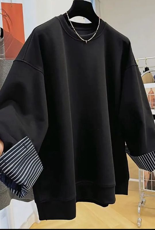 SARA STRIPE ACCENT SWEATSHIRT