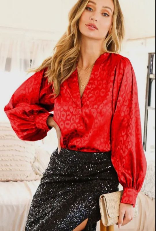 RED BALLOON SLEEVE ANIMAL PRINT TOP