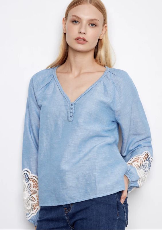 CHAMBRAY LINEN BLEND EMBROIDERED TOP