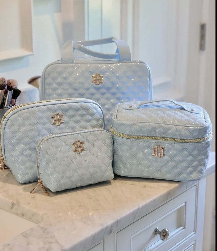 SMALL POUCH-BLUE PATENT