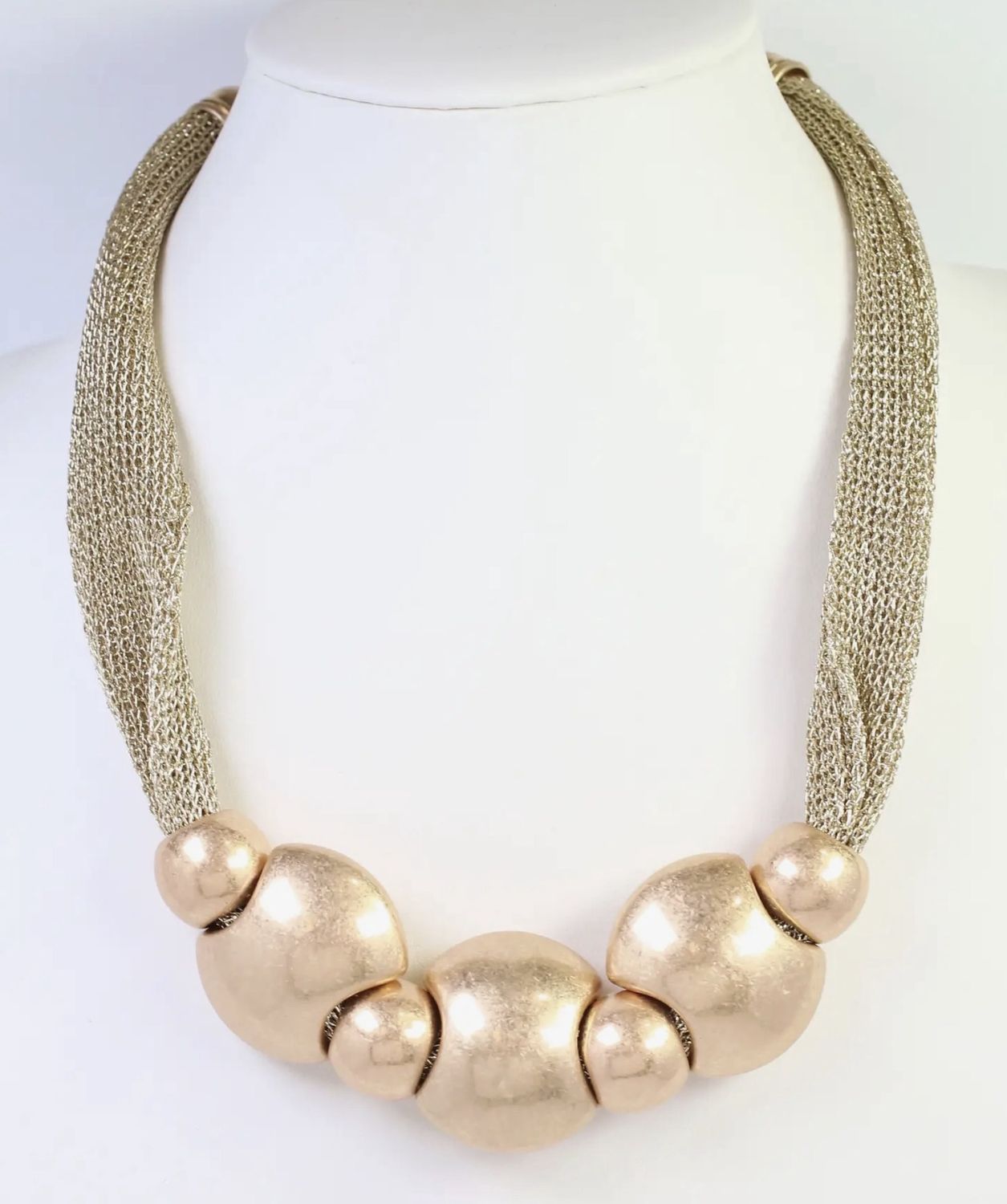 MESH BEADED STATEMENT NECKLACE
