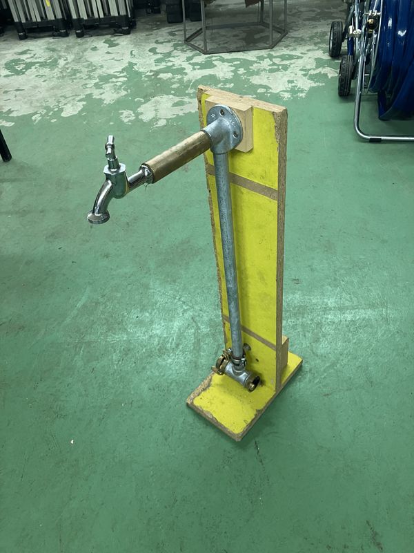 Trinkwasserhahn ca. 50cm hoch