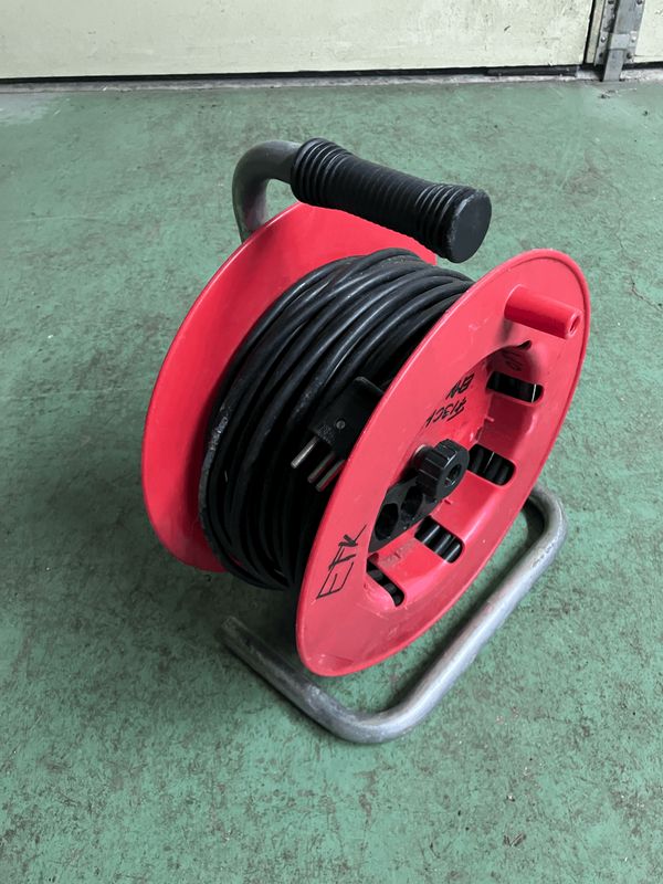 Kabelrolle 220V 50m