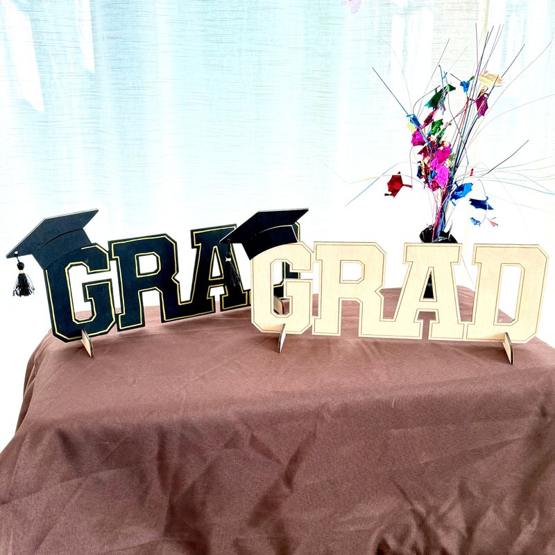 2026 GRAD Autograph Sign Board