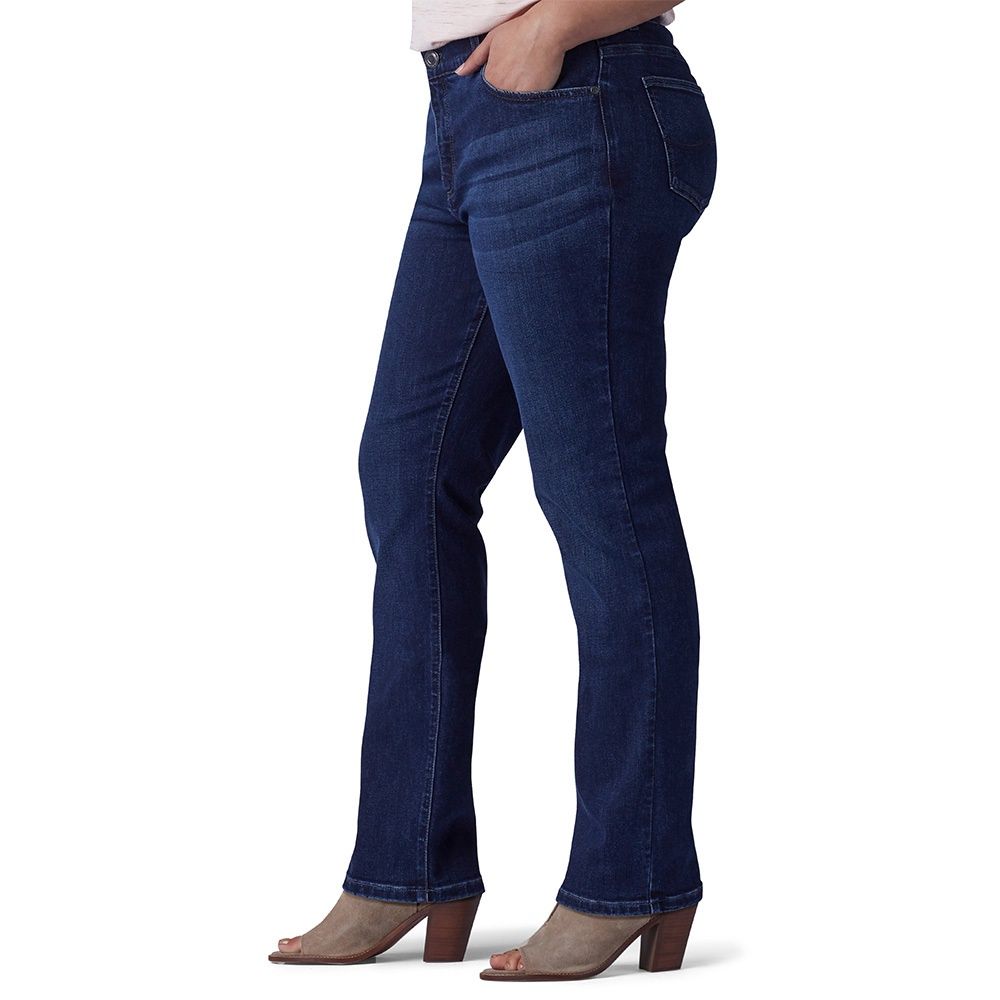Lee Women&#39;s Flex Motion Regular Fit Straight Leg Jean (Plus) in Seattle
