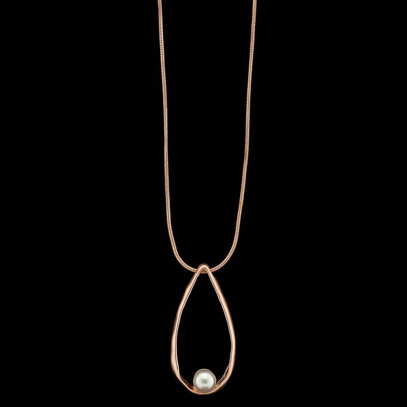 Rose Gold Tear Drop with Pearl Necklace on Chain C3144
