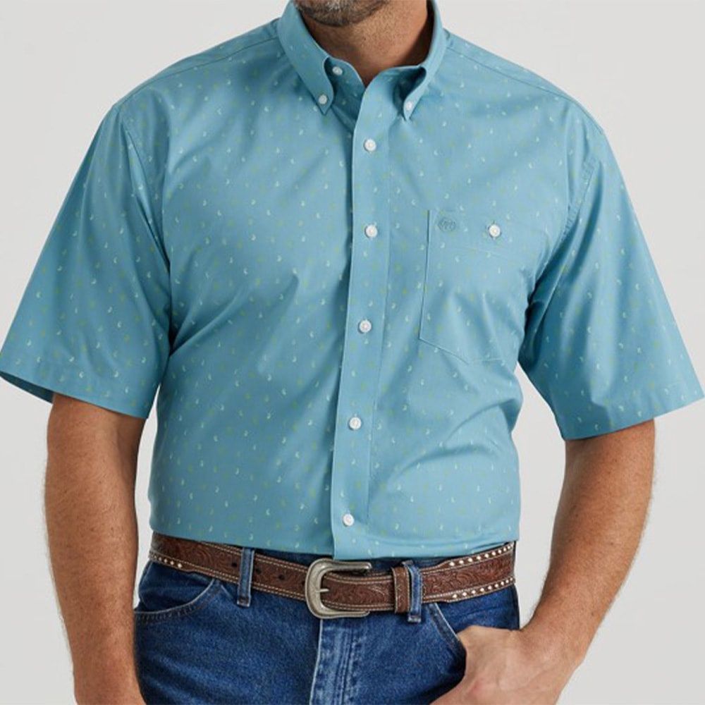Wrangler Men&#39;s Classic Fit Blue Shirt - 112346078