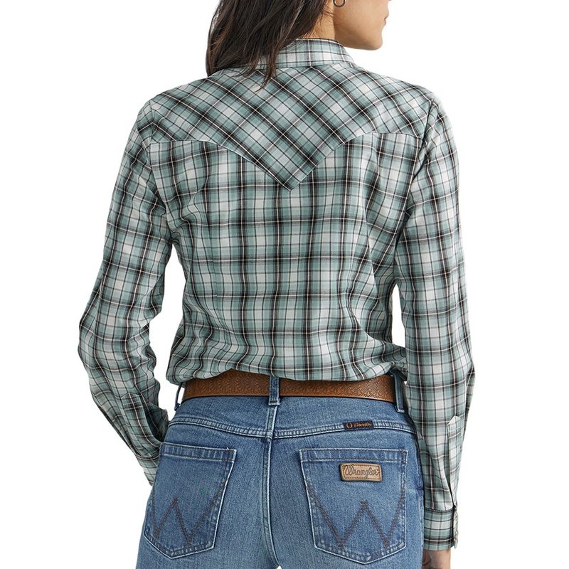 Wrangler Women's Essential Long Sleeve Plaid Western Snap Seafoam Shirt