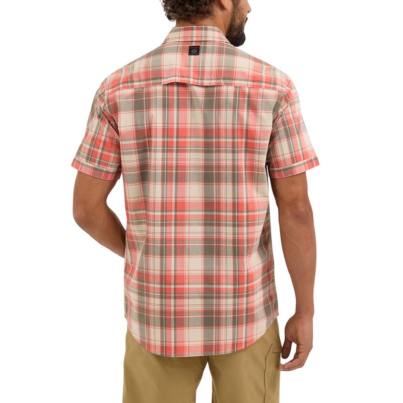Wrangler Men's ATG Cedar Zip Pocket Plaid Shirt
