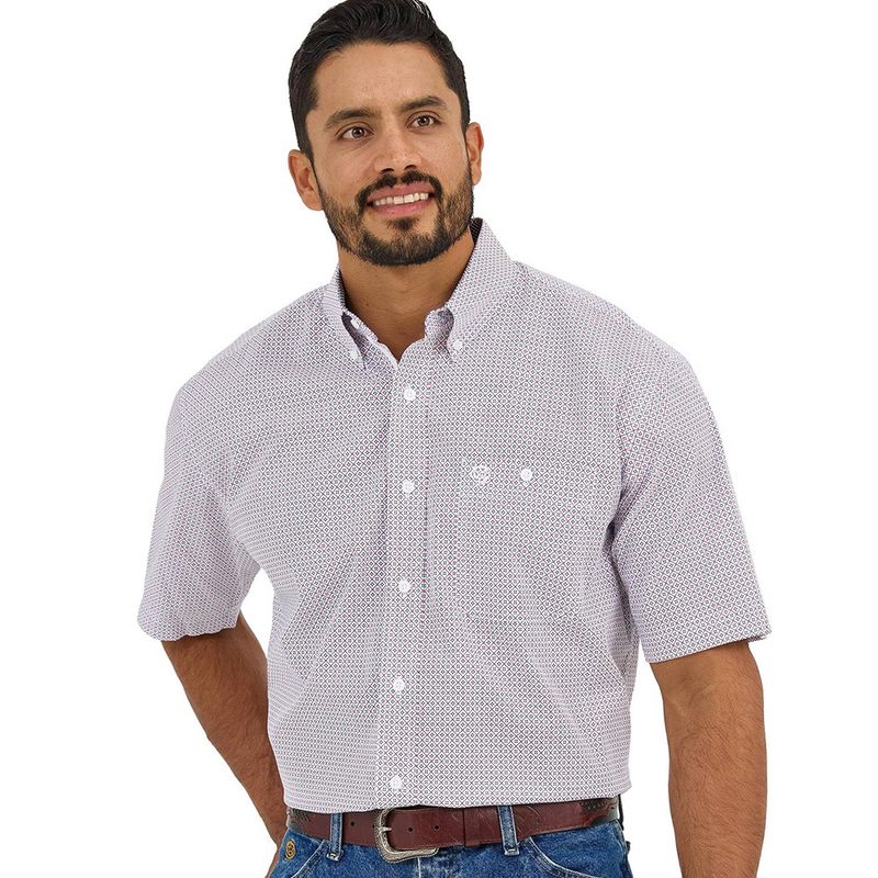 Wrangler Men&#39;s George Strait Short Sleeve Button Down Shirt – Diam Blue Red
