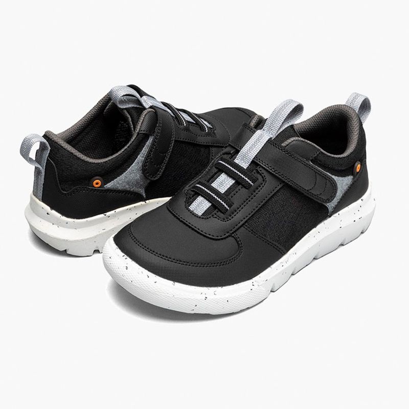BOGS Kid&#39;s Skyline Kicker Slip Ons – Black