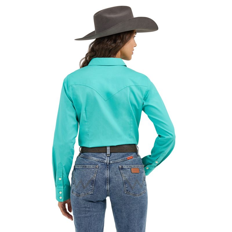 Wrangler Women's Bright Aqua Western Button Down Shirt