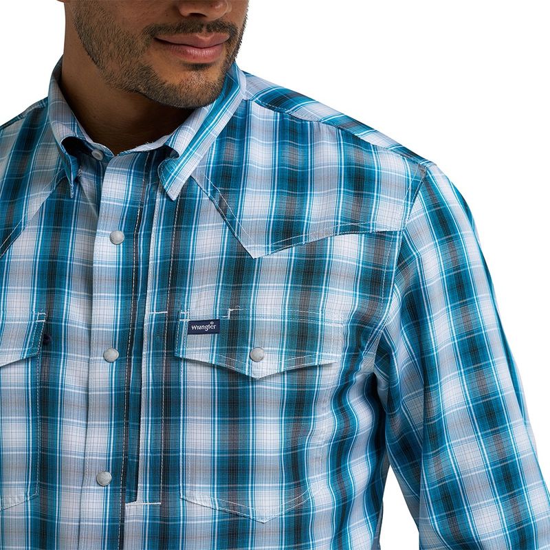 Wrangler Men’s Teal Black Performance Snap Long Sleeve Plaid Shirt – Style# 112368292
