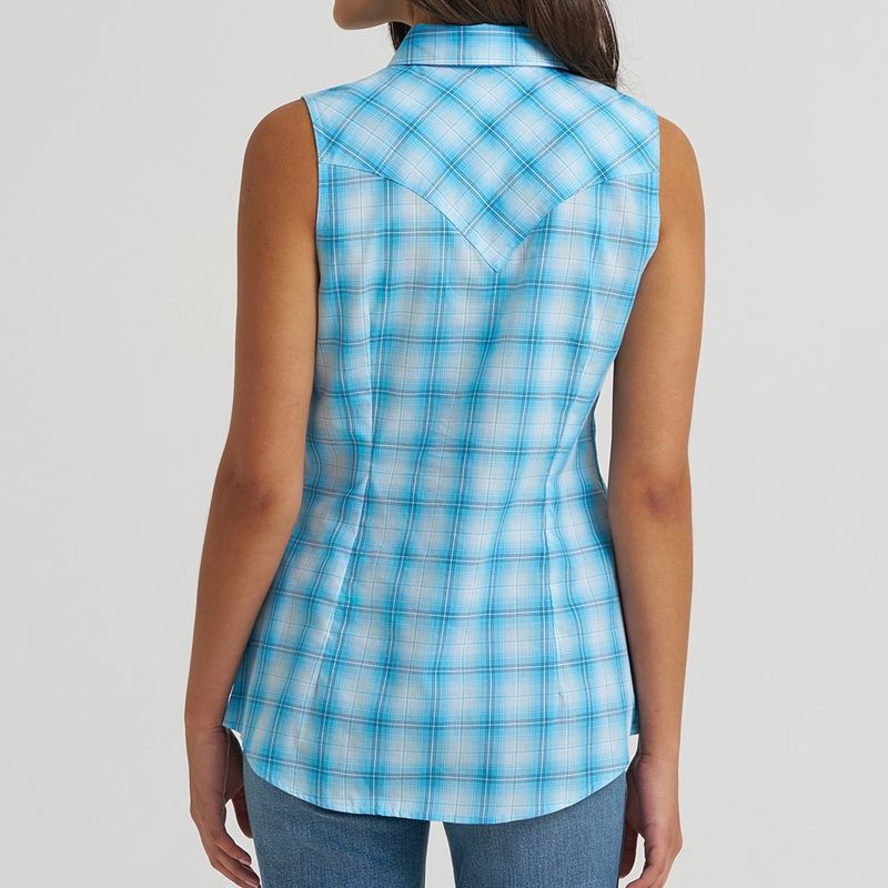 Wrangler® Women's Essential Sleeveless Plaid Western Snap Shirt – Pool Blue