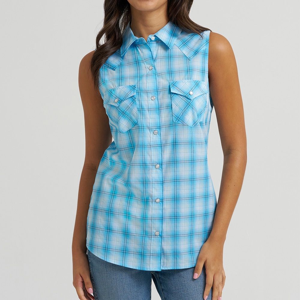 Wrangler® Women's Essential Sleeveless Plaid Western Snap Shirt – Pool Blue