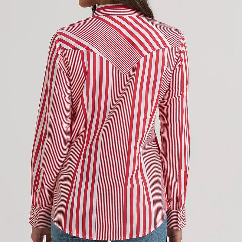 Wrangler® Women's Olivia Western Slim Snap Shirt – Americana Red