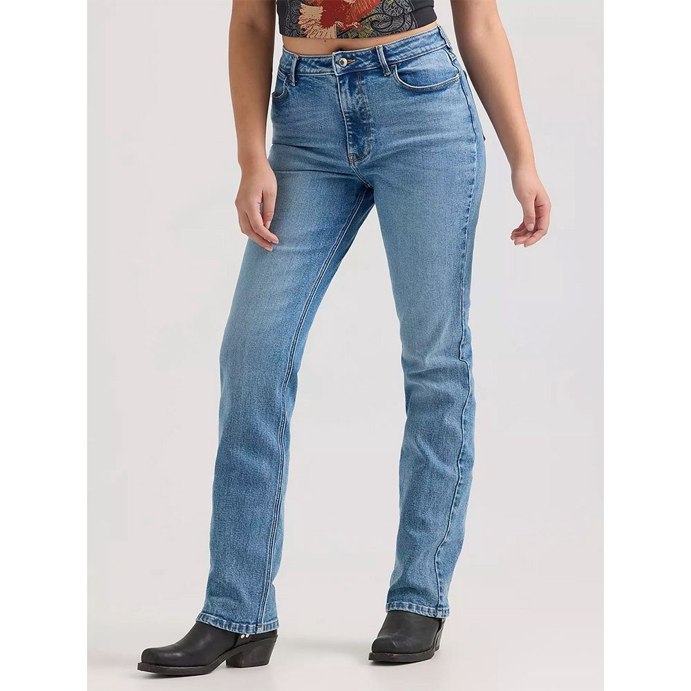 Women’s Wrangler High Rise True Straight Leg Jean Ivy front view