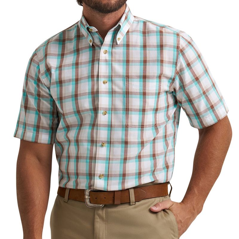 Wrangler men’s Riata red plaid short sleeve shirt front view