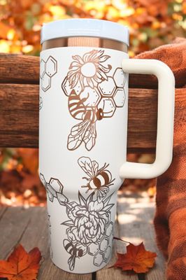 Bee&#39;s 40 oz Tumbler copper base – Stylish Stainless Steel Design for Hot and Cold Drinks