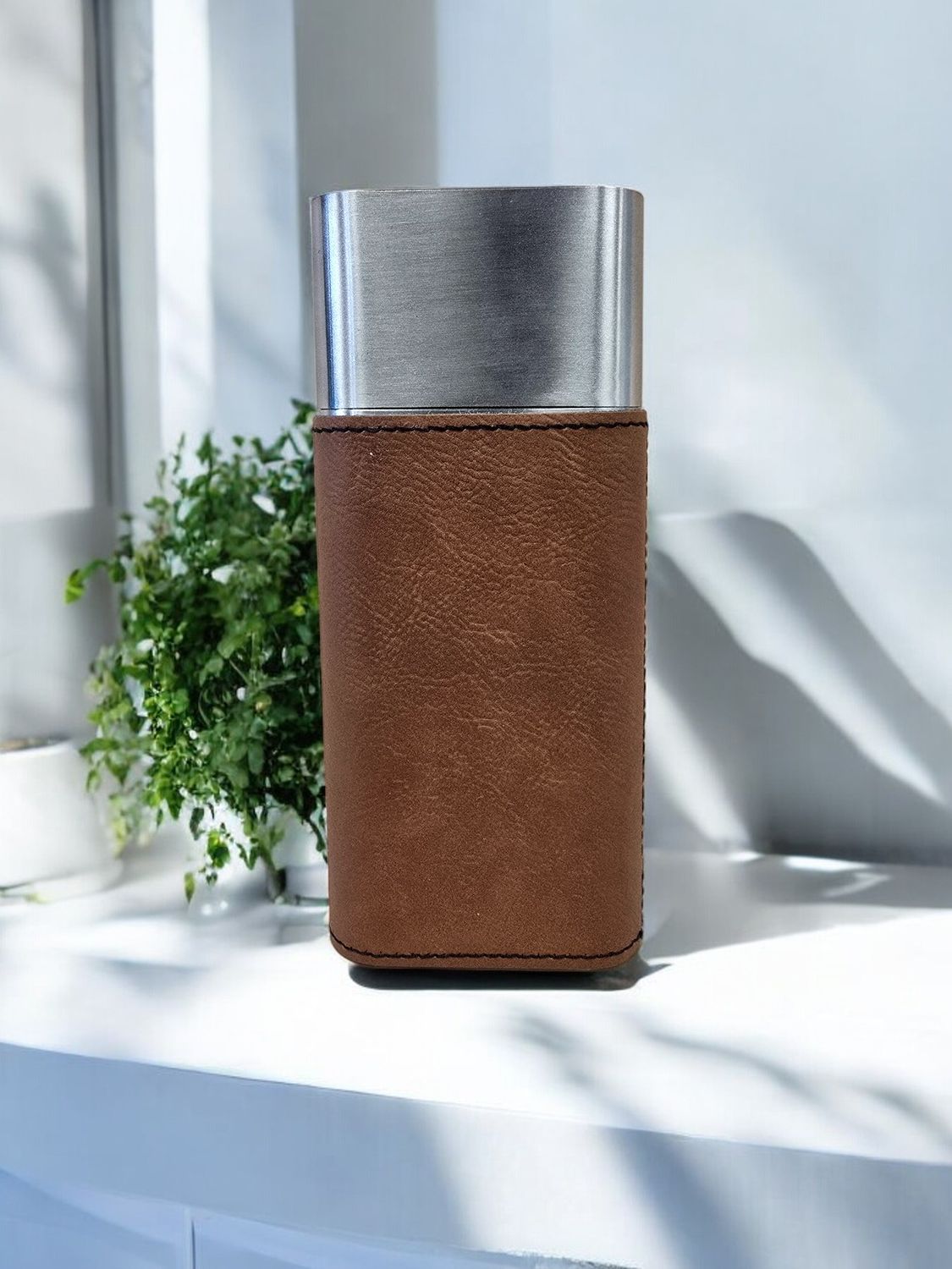 Custom Engraved Leather Cigar Container