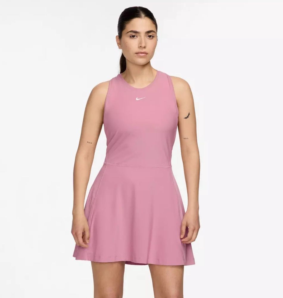 NIKE Victory Robe - Woman, Couleur: Rose, Grandeur: Small