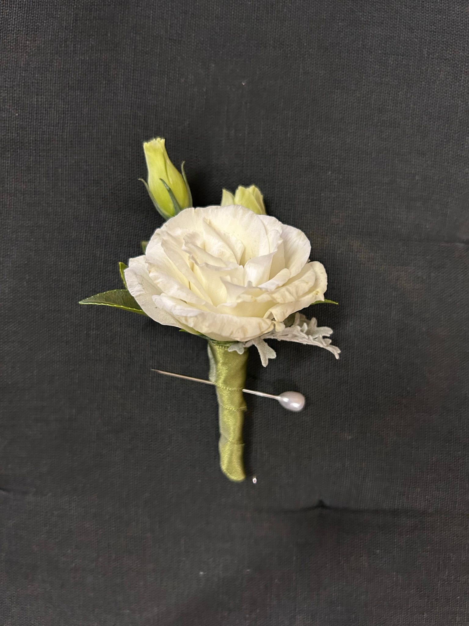 Attire Blooms - Boutonniere