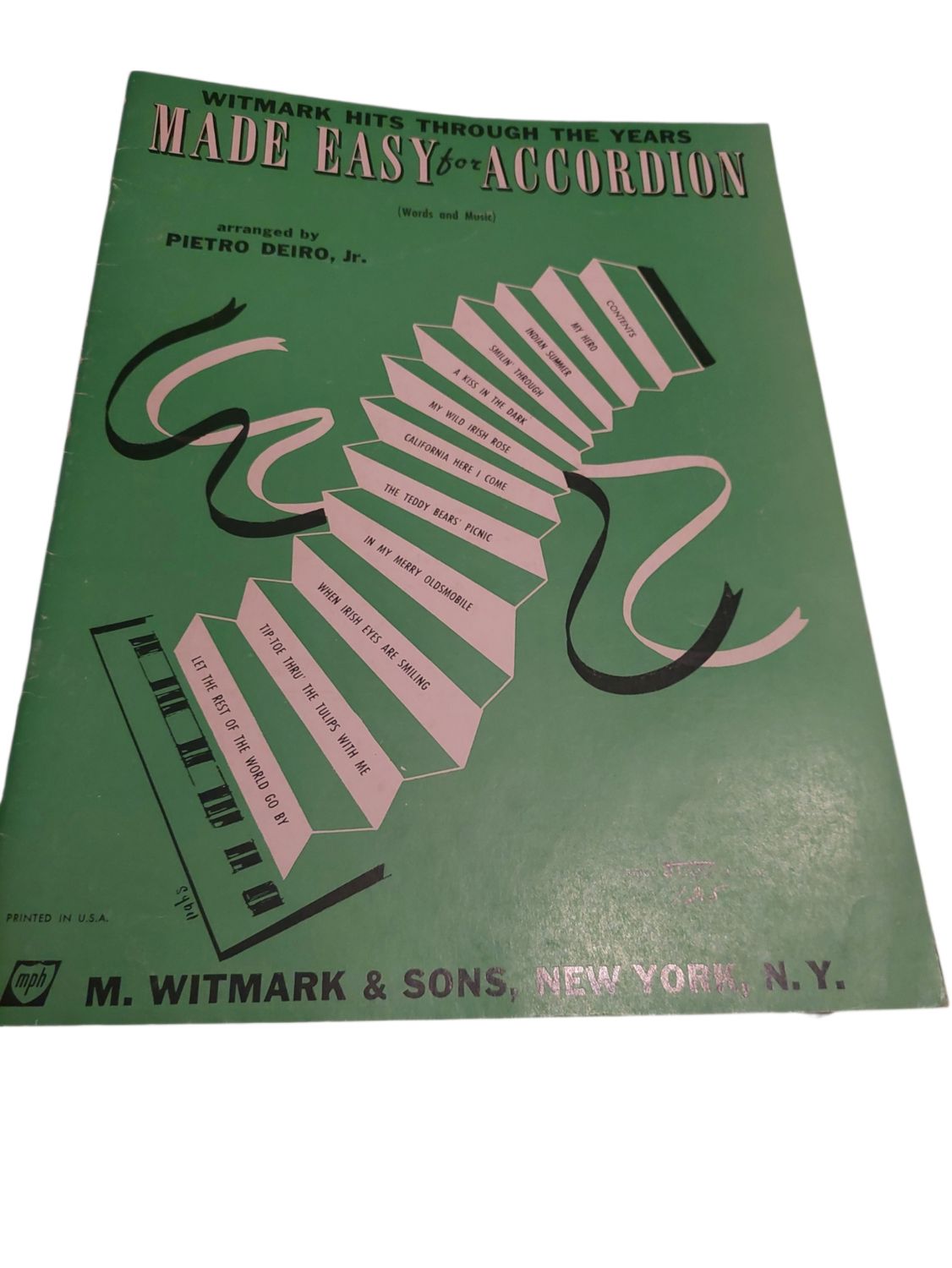 Witmark Hits Through the Years Made easy for Accordion Words and Music