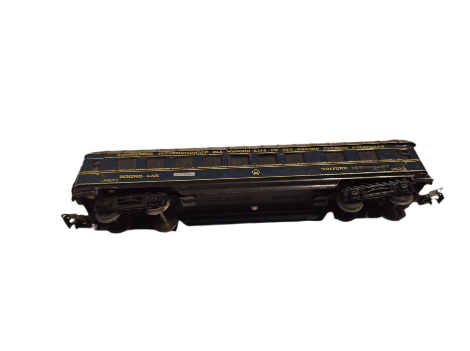 Vintage Charm on the Fast Track: Märklin 346/2J Dining Car