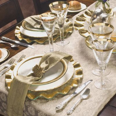 Annieglass Ruffle Buffet Plate