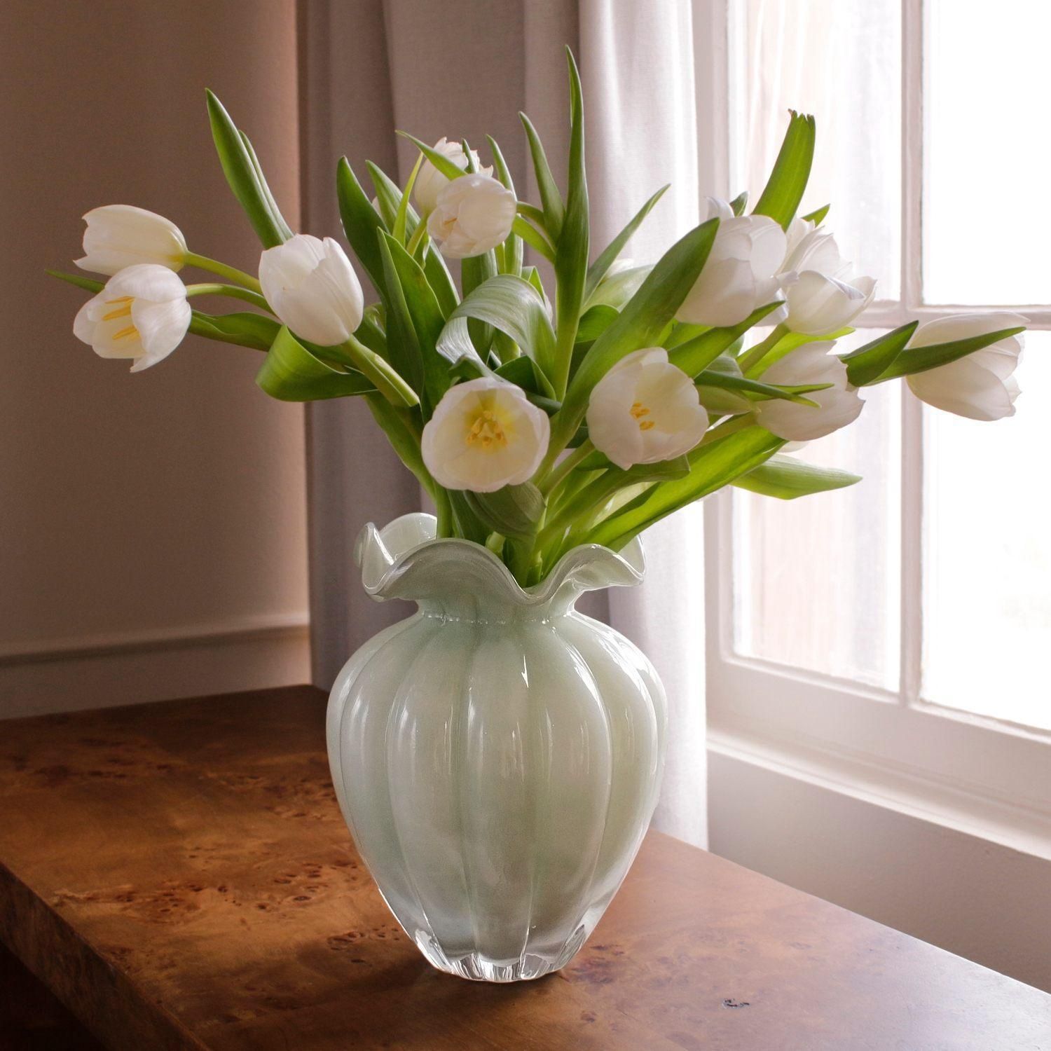 VENTO GLASS Large Vase, Colour: pistachio