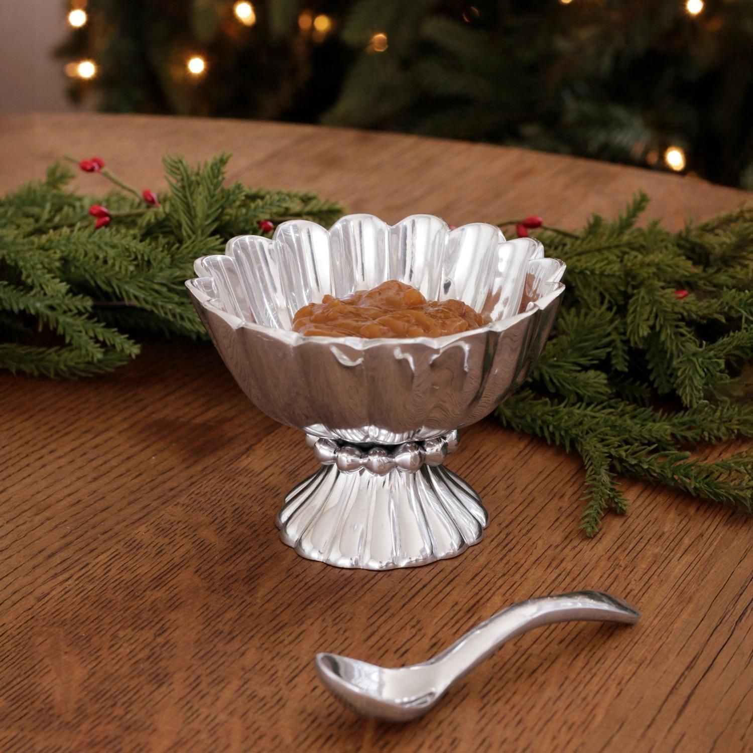 Vienna Mini Pedestal w/ Spoon