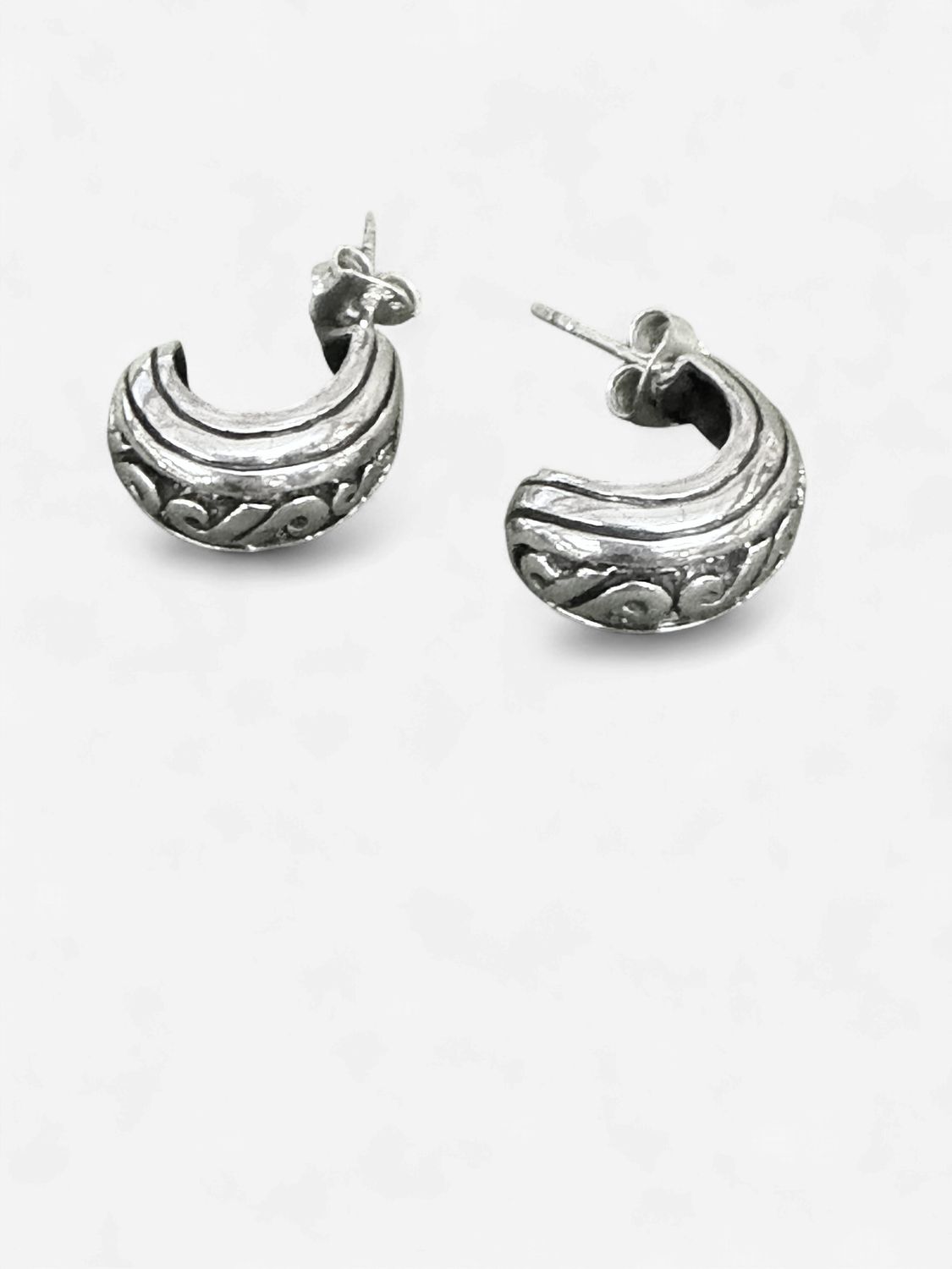 Vintage Bali Style Sterling Silver Earrings