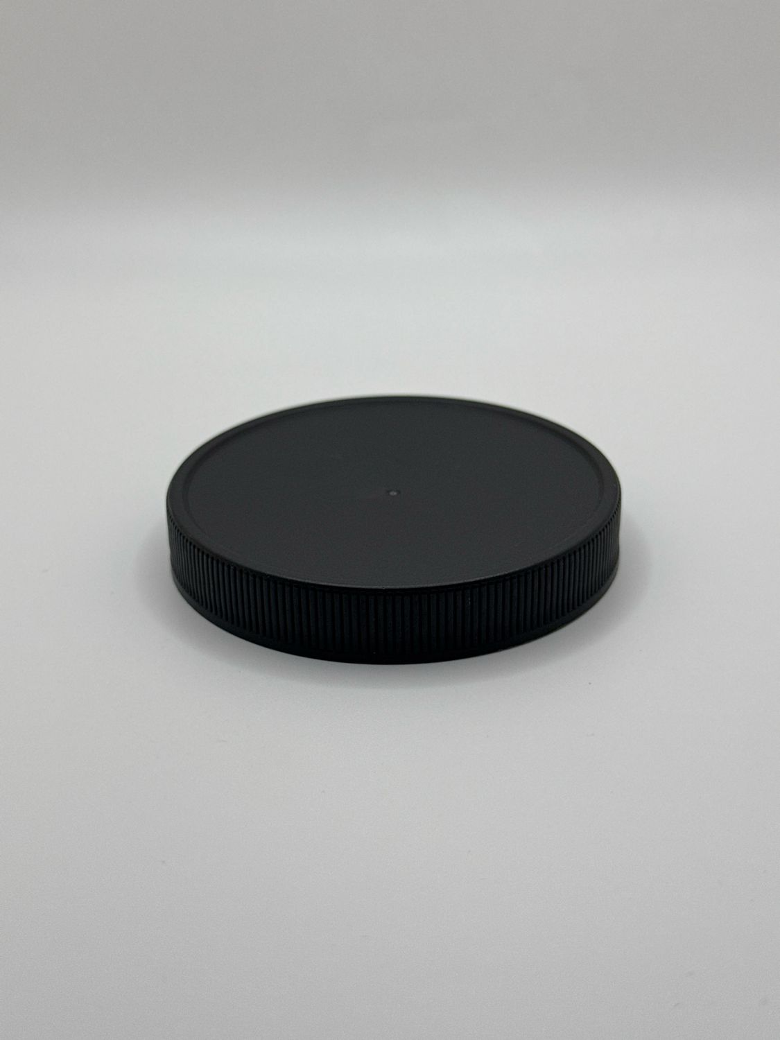 Plastic PS 22 Liner Cap Black 70RM