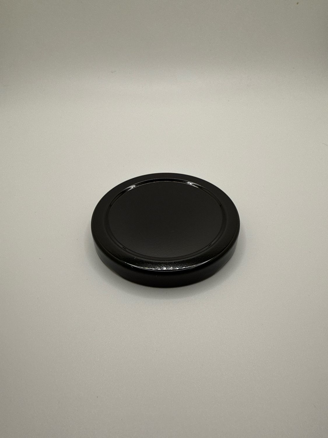 Metal-No Button Lug Cap Black 63 mm