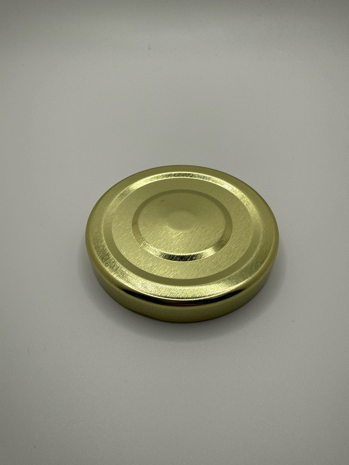 Metal-W/Button Lug Cap Gold 58 mm