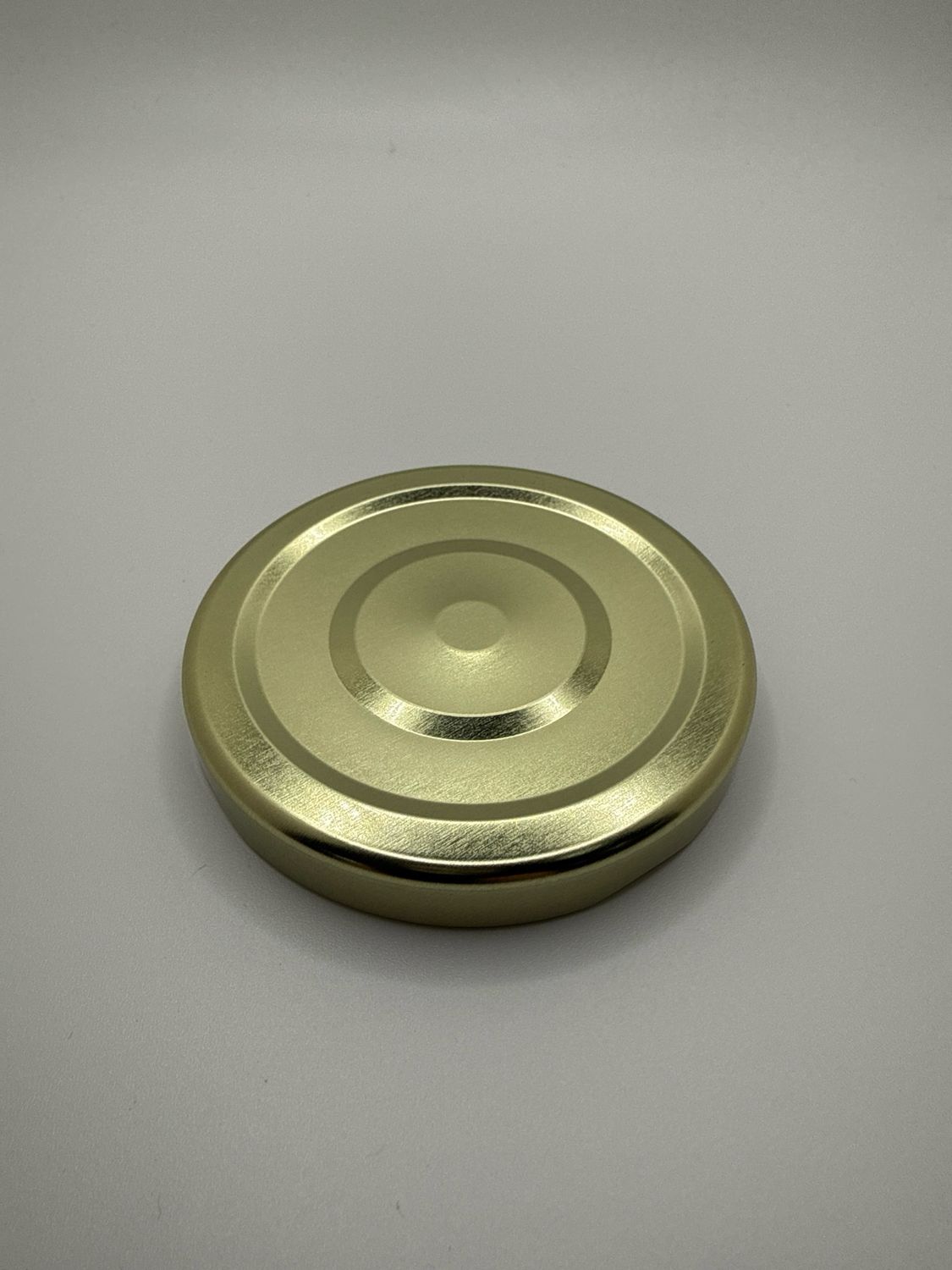 Metal-W/Button Lug Cap Gold 63 mm