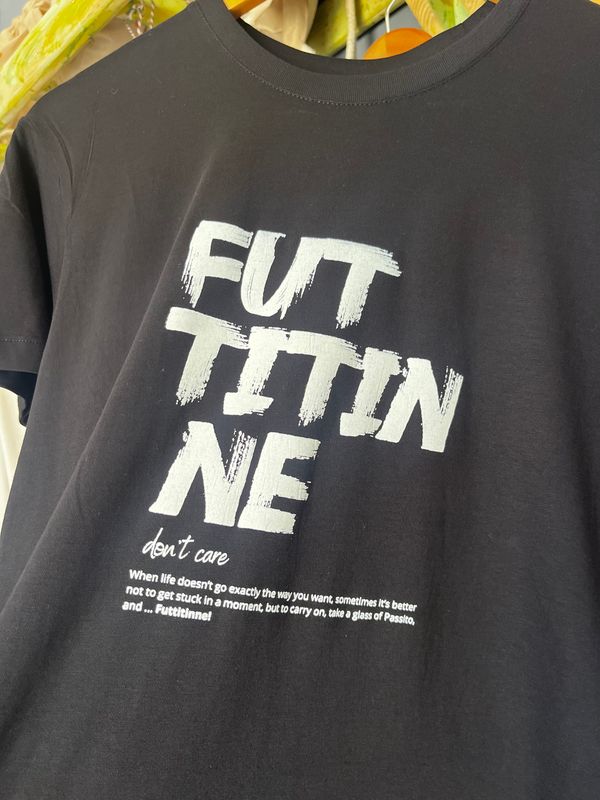 T-shirt FUTTITINNE