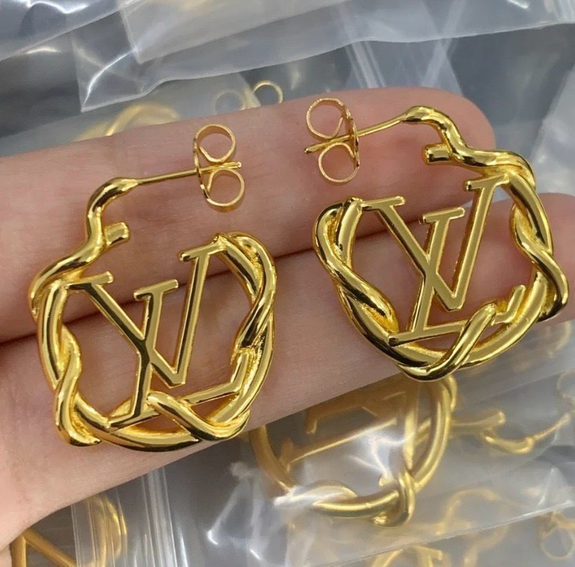 LV Ring Twist Ear Rings