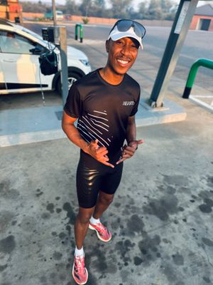 Abantu Black Classic T-shirt