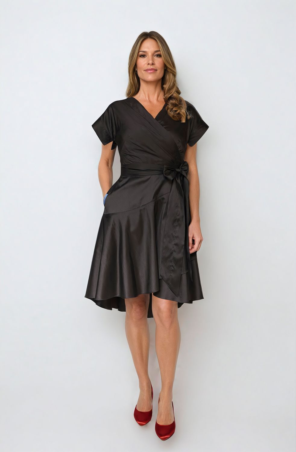 Kurzarm Midikleid mit Volantrock