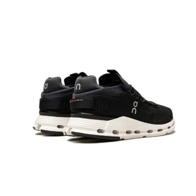 On Running Cloudnova &quot;Black/Phantom White&quot;