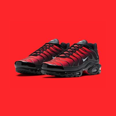 Nike Air Max Plus “Deadpool”