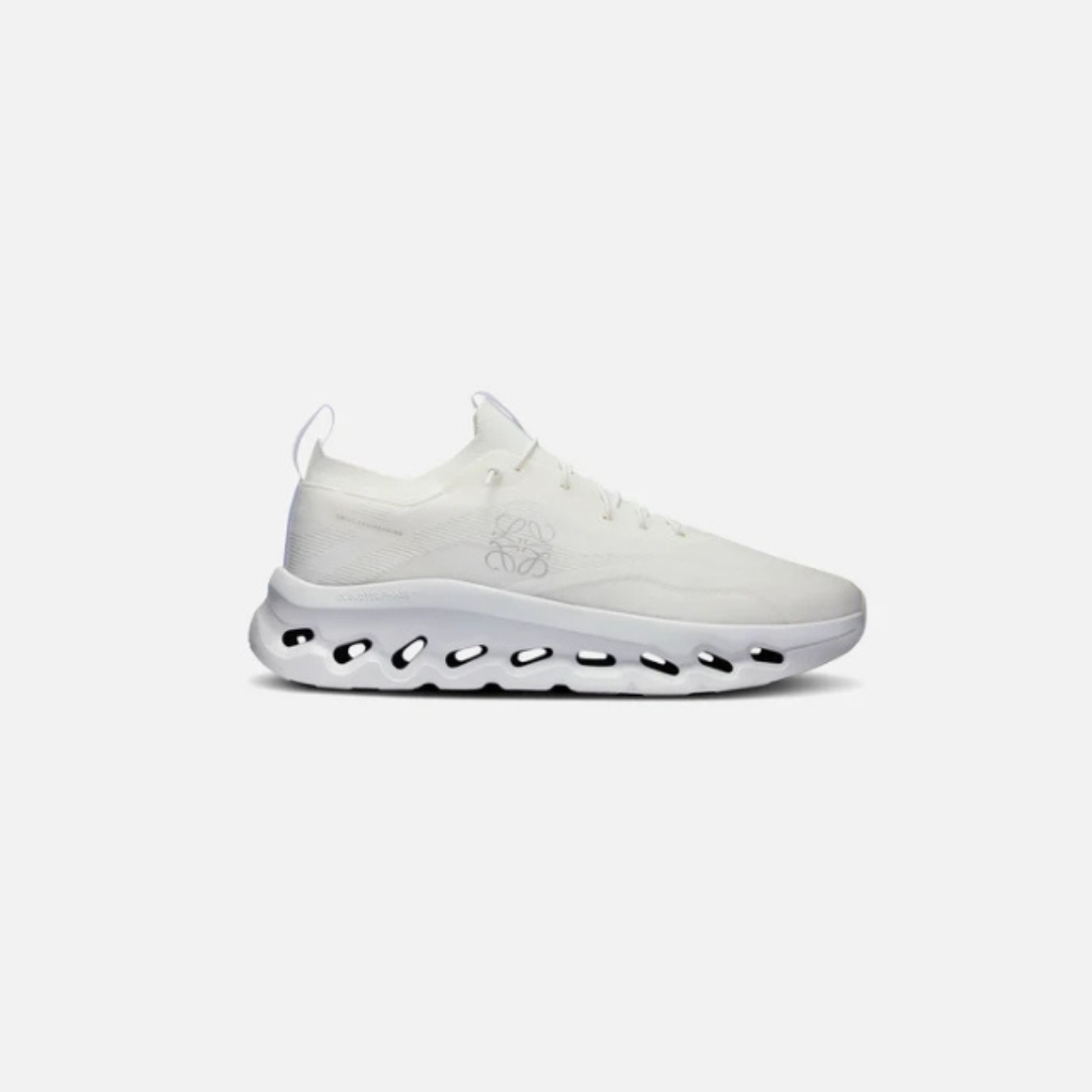 x on running Loewe cloud tilt "All White"