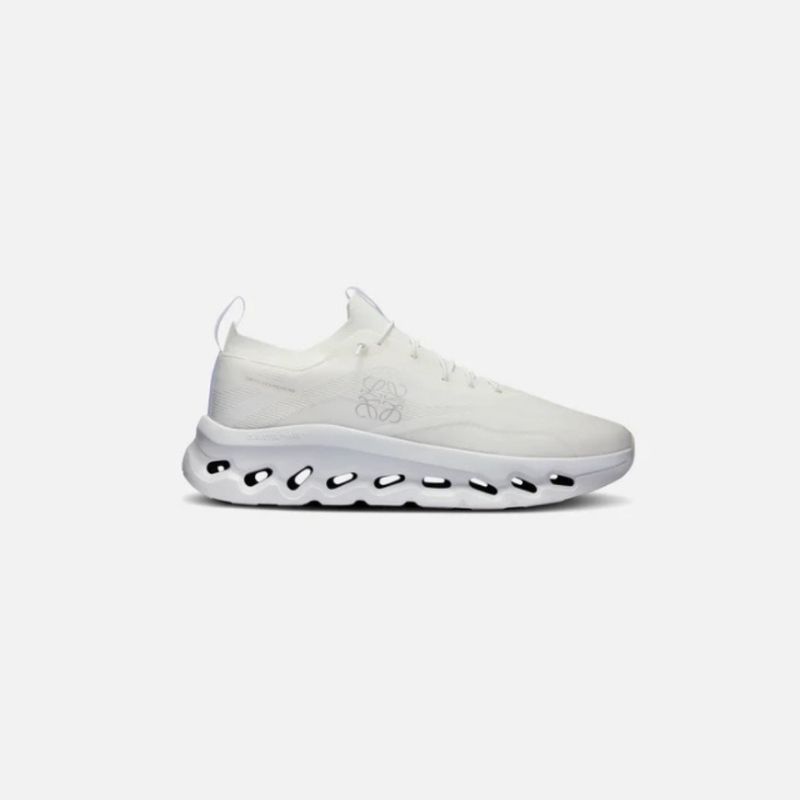 x on running Loewe cloud tilt "All White"