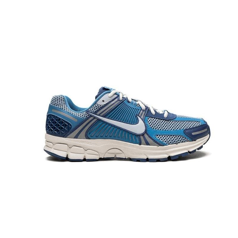 Nike Zoom Vomero 5 Worn Blue