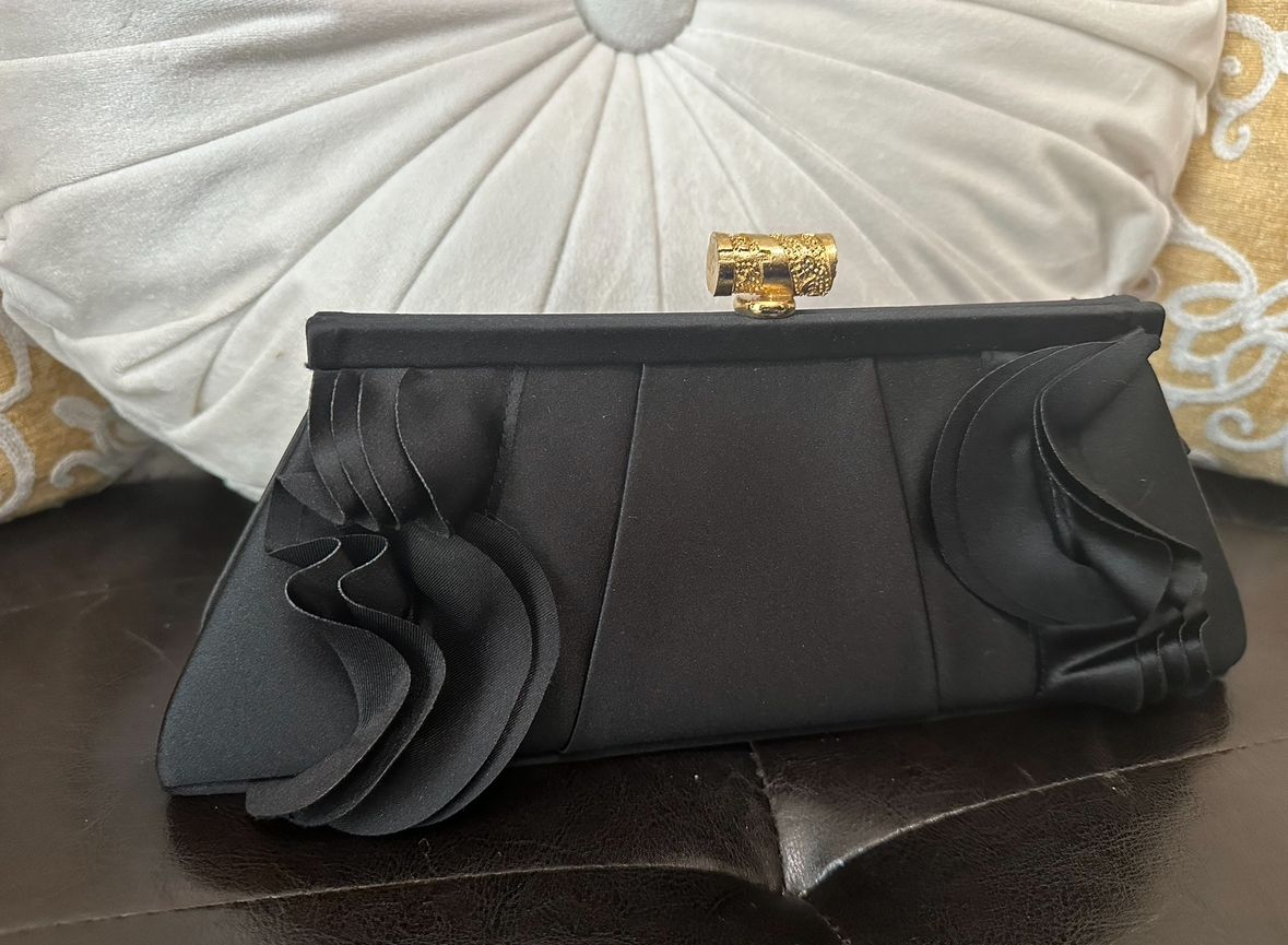 Black Clutch