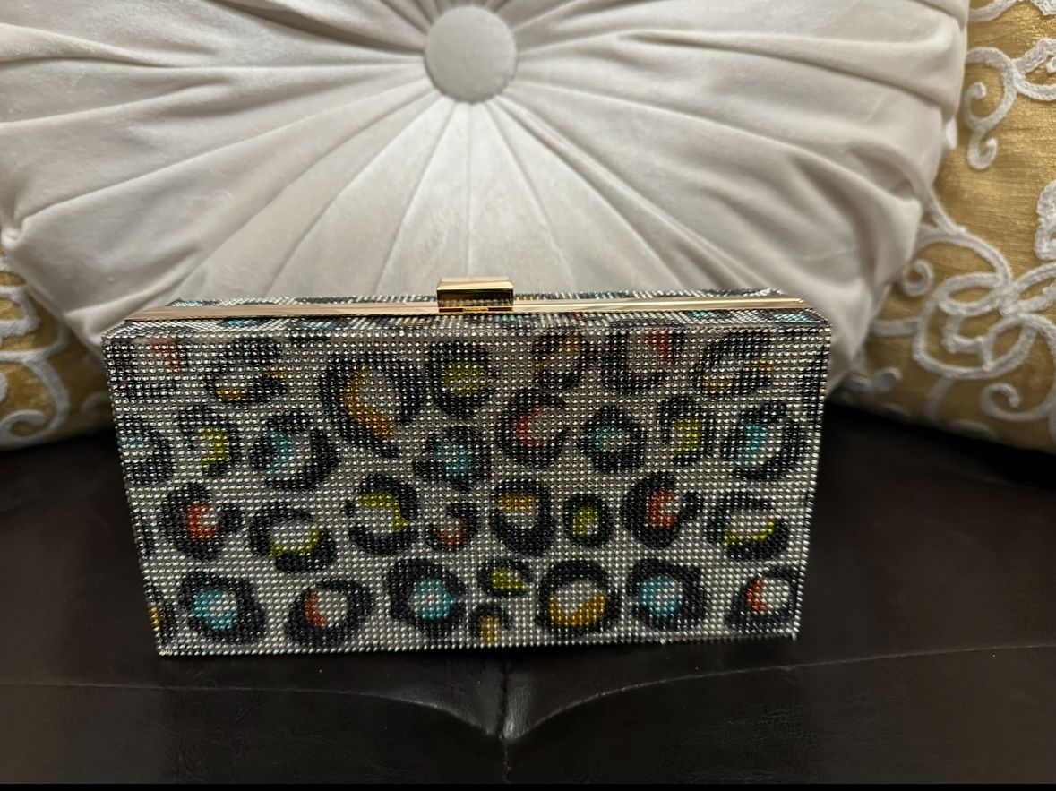 Brightly Spotted Clutch