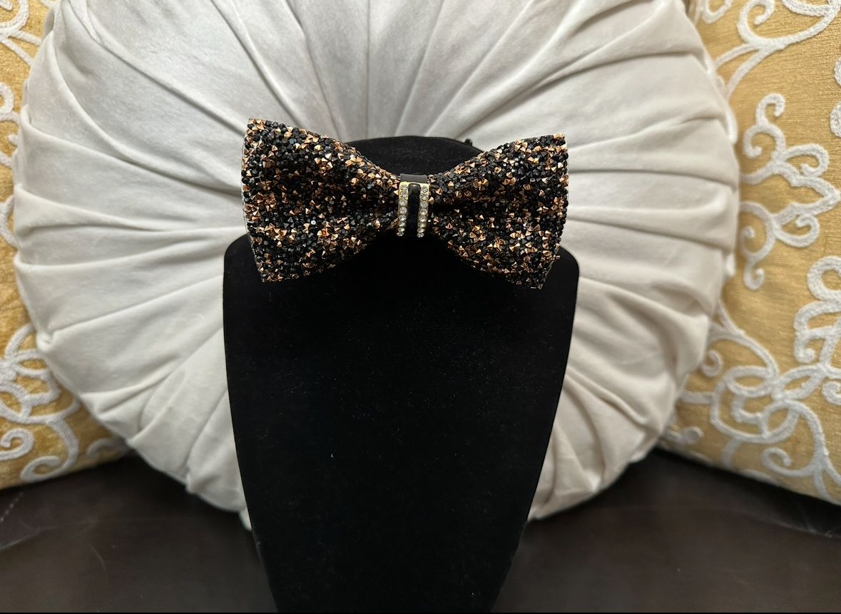 Brown and Gold with lapel pin