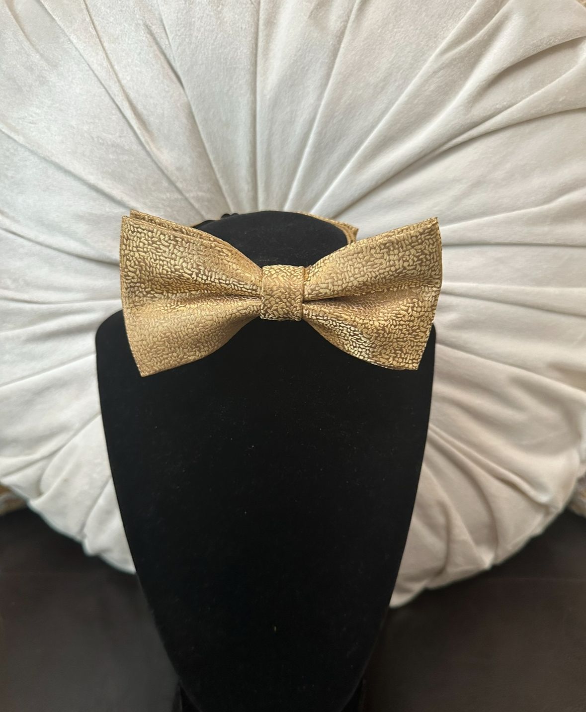 Golden Bow-Tie Set