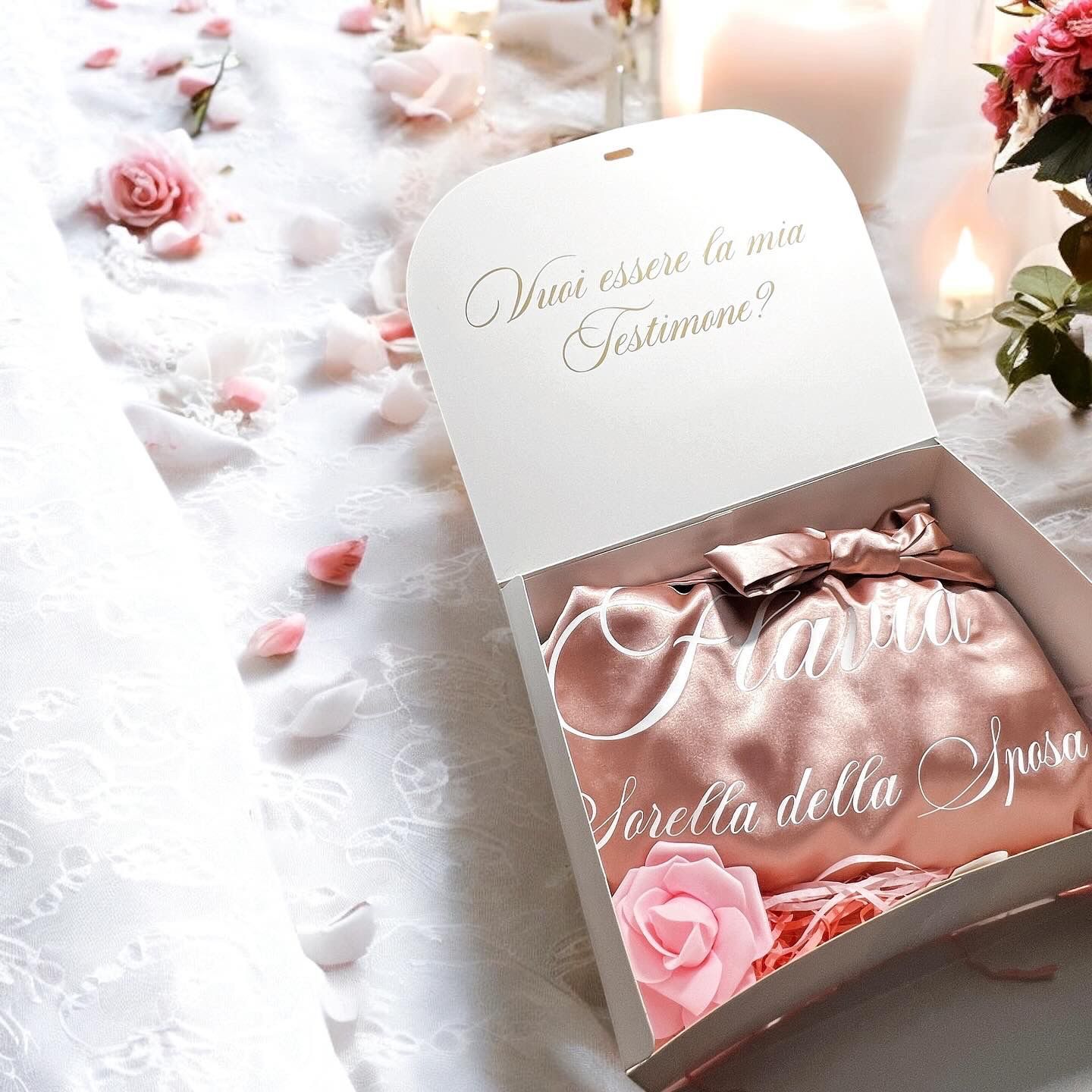 Box Testimone, Damigella, Mamma della Sposa, Sposa con Vestaglia in raso Personalizzato